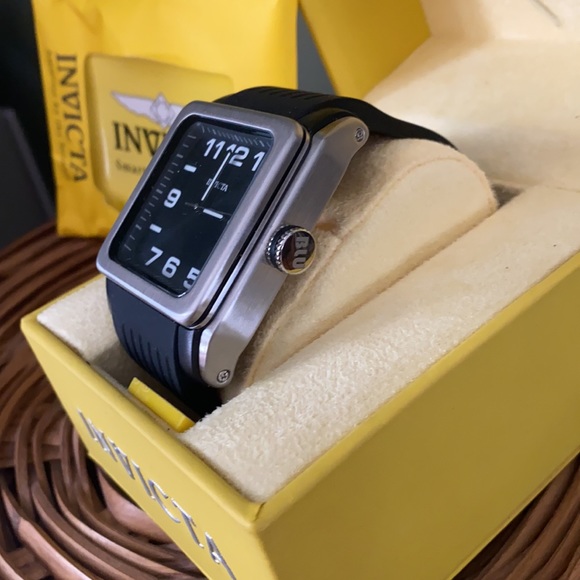 Invicta Men's BLU Analog Display Swiss Quart Watch - Picture 3 of 8